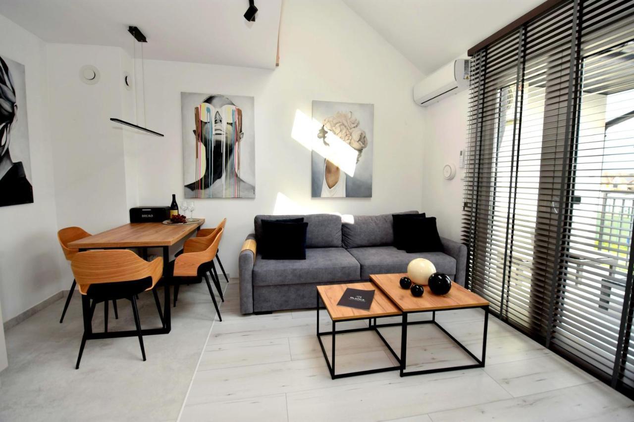 Apartamenty Blanca 莱鲍 外观 照片