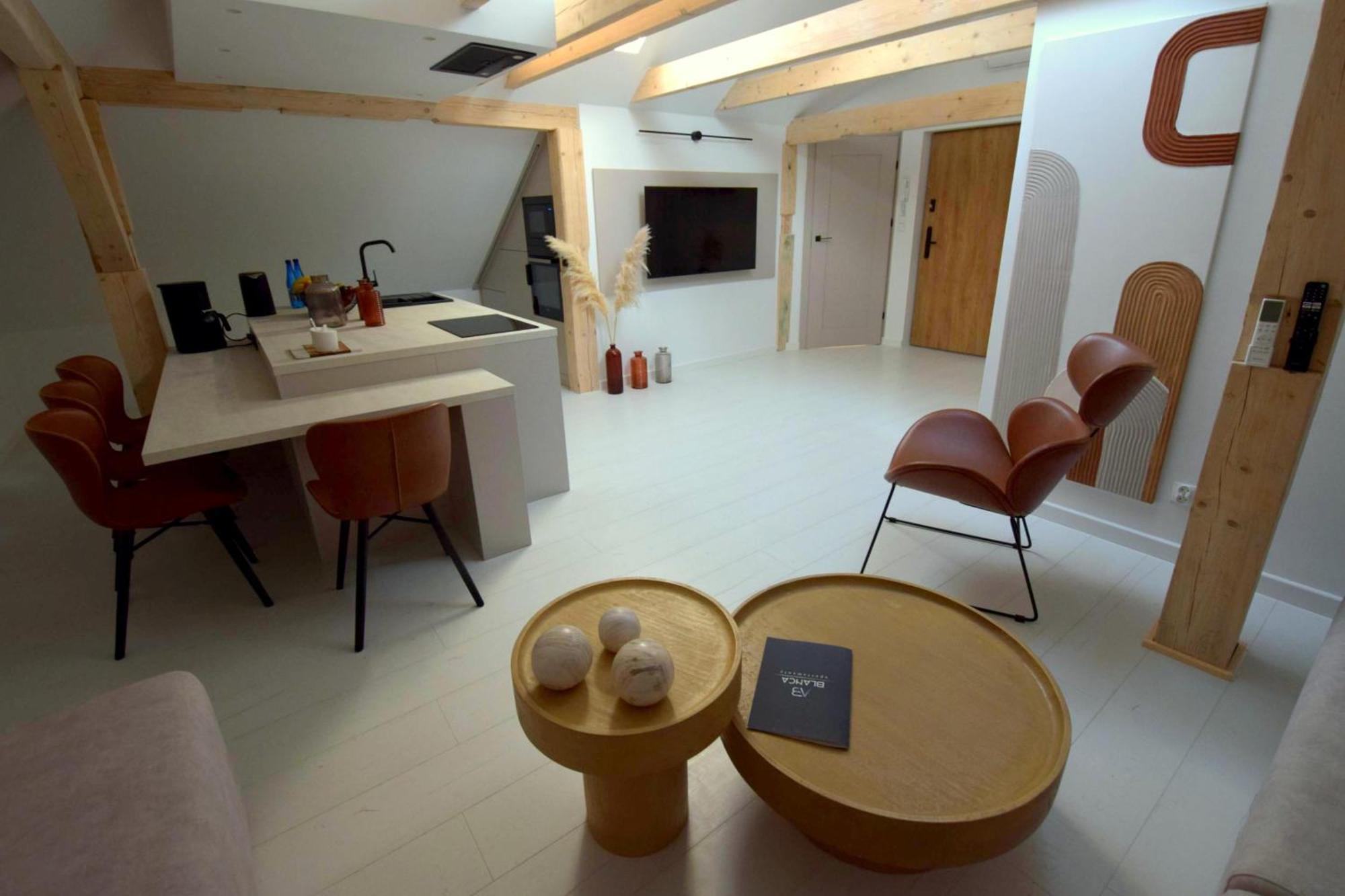Apartamenty Blanca 莱鲍 外观 照片